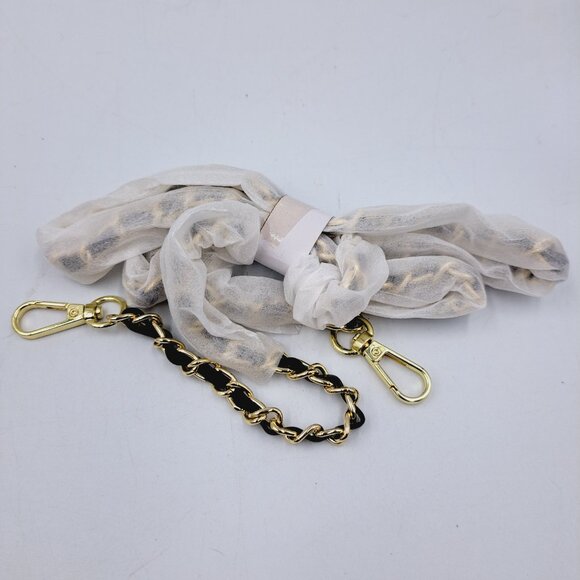 Hazbin Hotel Charlie & Vaggie Filigree Frame Double-Sided Crossbody Bag - Picture 12 of 12